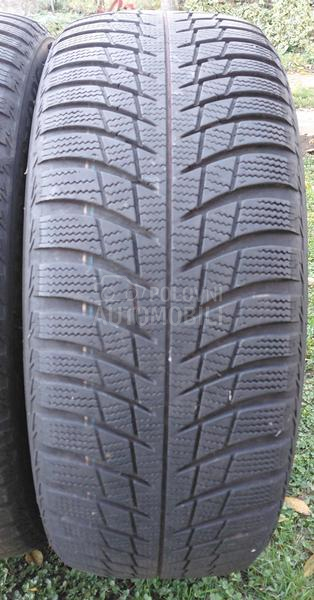 Bridgestone 215/55 R17 Zimska