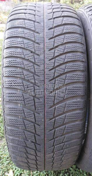 Bridgestone 215/55 R17 Zimska