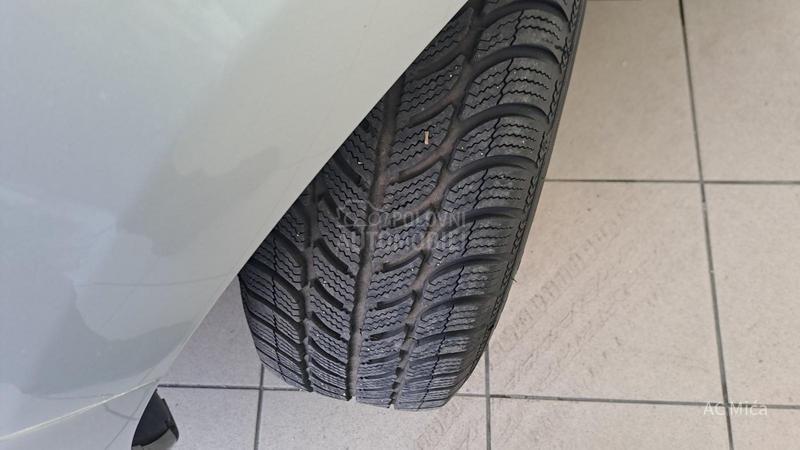 Renault Clio 1.5  BLU NAV LED USB