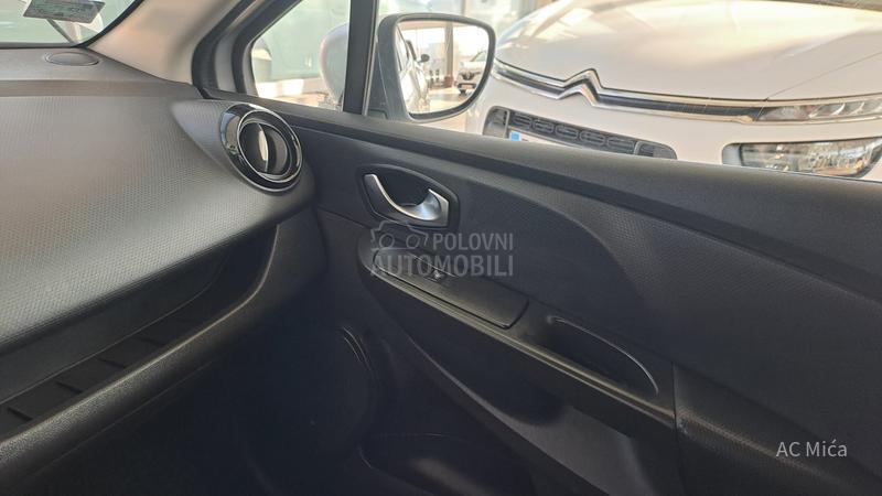 Renault Clio 1.5  BLU NAV LED USB