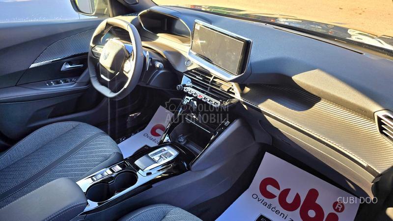 Peugeot 2008 1.2 ALLURE 130 AT8