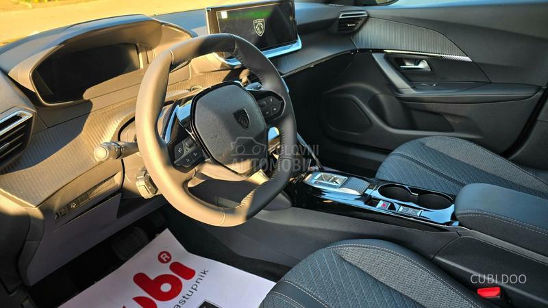 Peugeot 2008 1.2 ALLURE 130 AT8