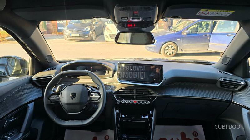 Peugeot 2008 1.2 ALLURE 130 AT8