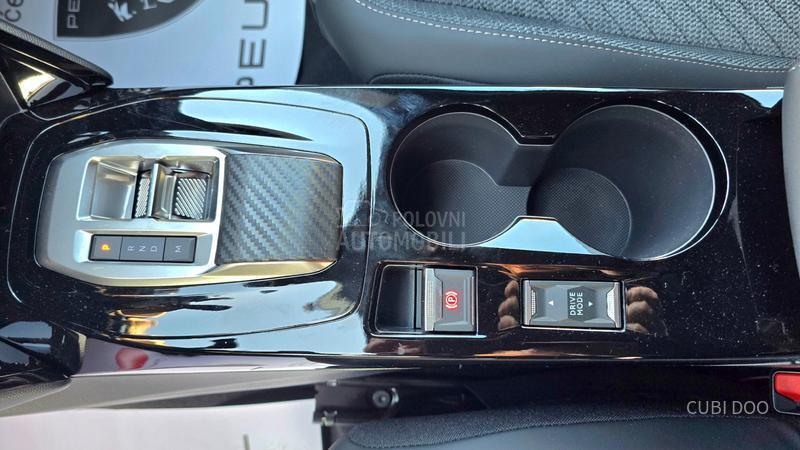 Peugeot 2008 1.2 ALLURE 130 AT8