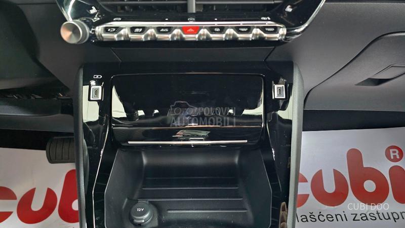 Peugeot 2008 1.2 ALLURE 130 AT8