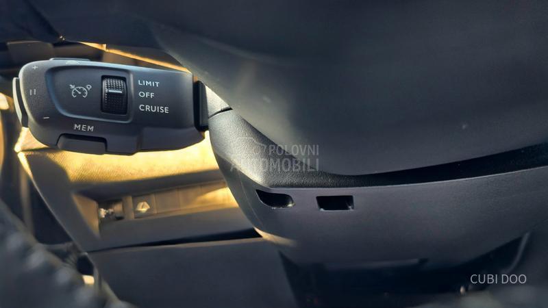 Peugeot 2008 1.2 ALLURE 130 AT8