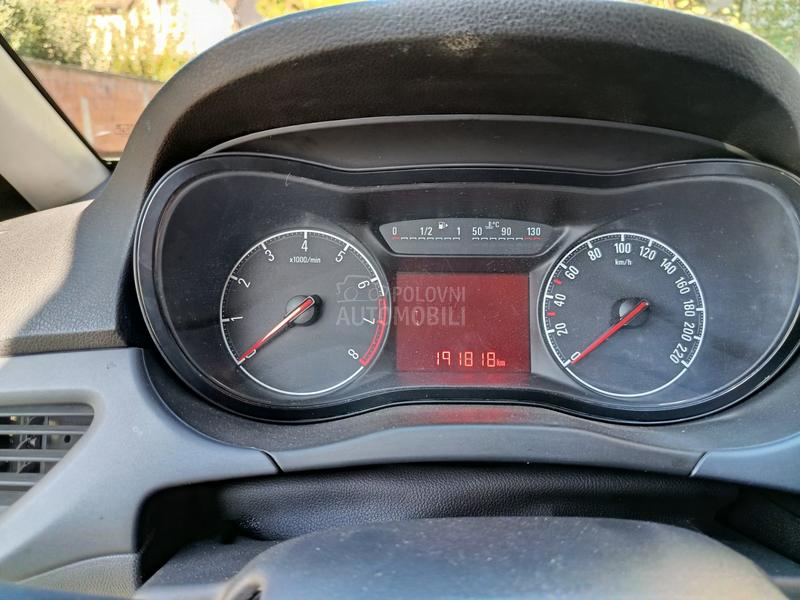 Opel Corsa E 1.4b tng