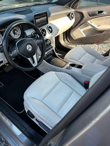 Mercedes Benz A 220 AMG