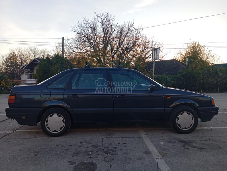 Volkswagen Passat B3 1,8 TNG