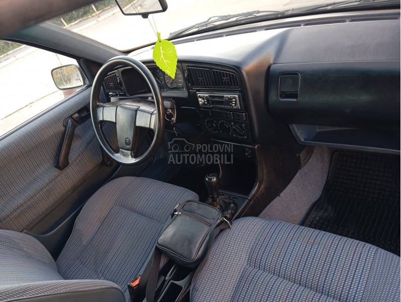 Volkswagen Passat B3 1,8 TNG