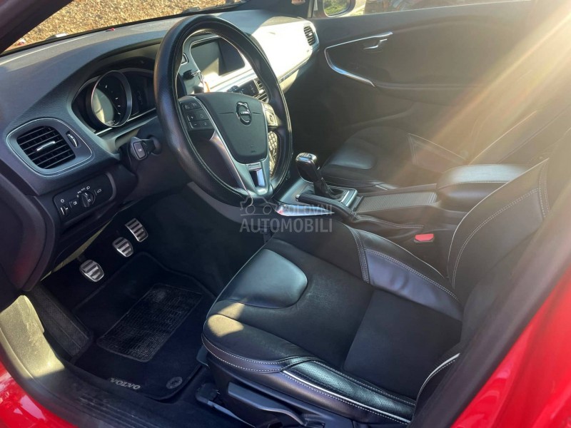 Volvo V40 2.0 D3 R-Design