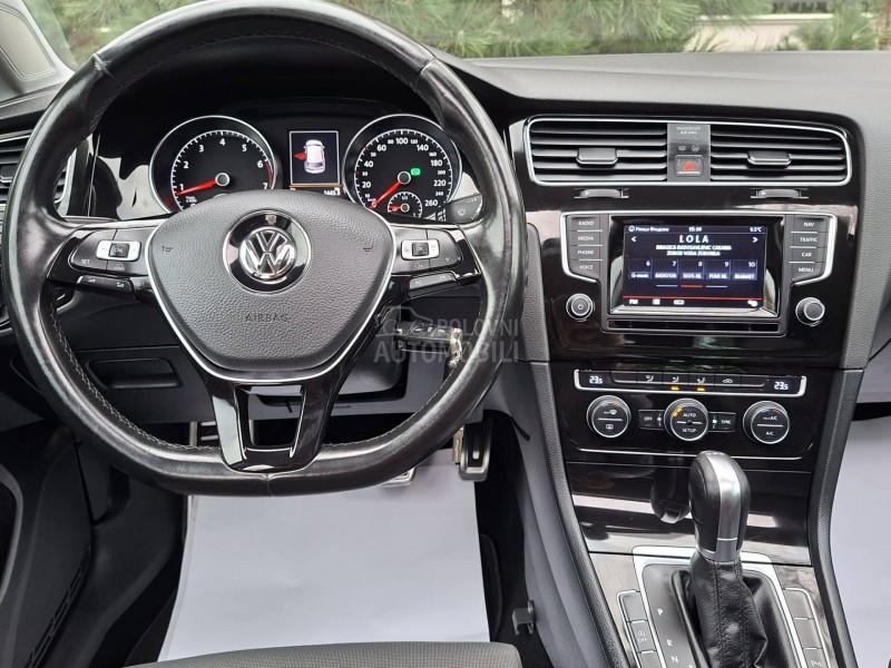 Volkswagen Golf 7 1.2  P A N O / L E D