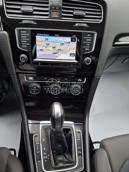 Volkswagen Golf 7 1.2  P A N O / L E D