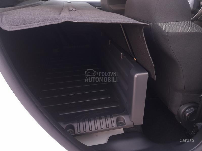 Citroen C3 1.2 PureTech N1 2 sedišta