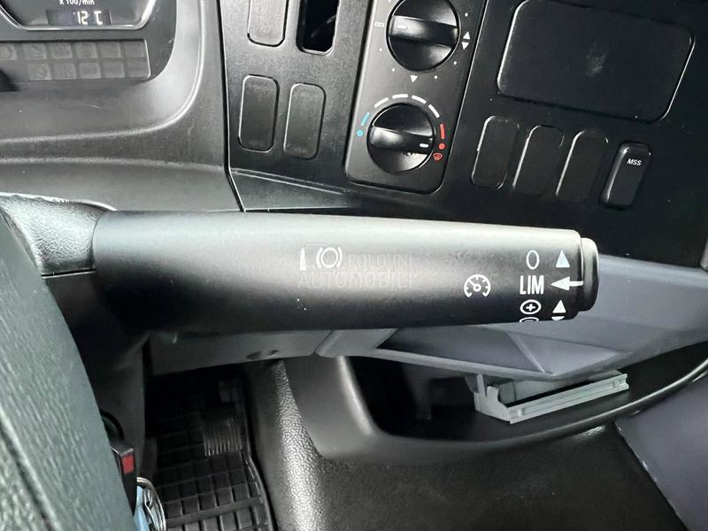 Mercedes Benz Atego 818