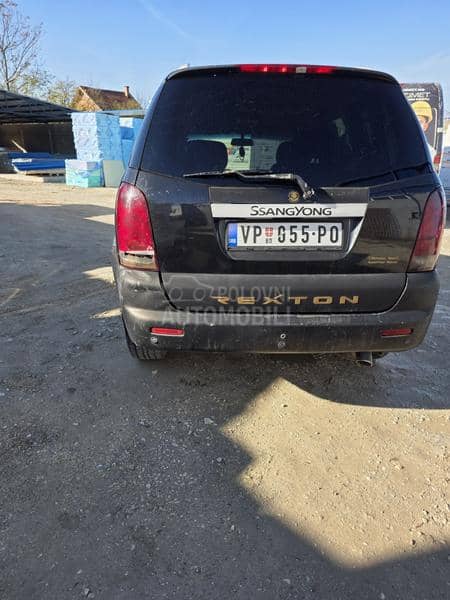 SsangYong Rexton 2.7