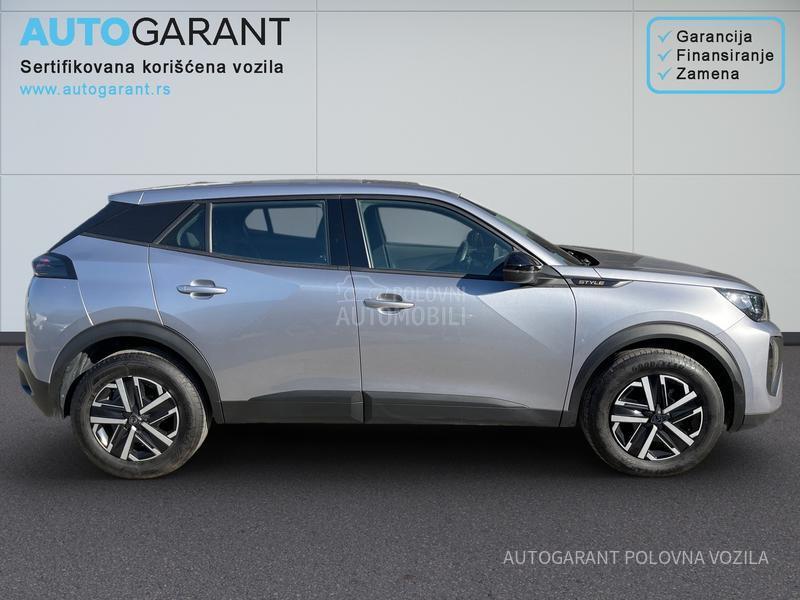 Peugeot 2008 HY 1.2 136 AT Style