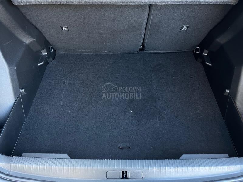 Peugeot 2008 HY 1.2 136 AT Style