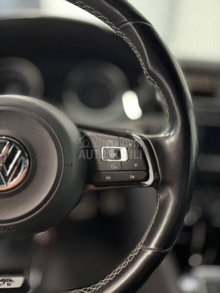 Volkswagen Golf 7 R / DSG