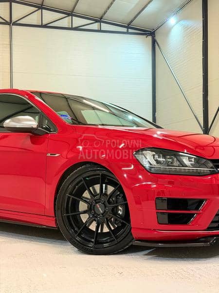 Volkswagen Golf 7 R / DSG
