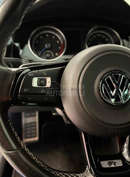 Volkswagen Golf 7 R / DSG