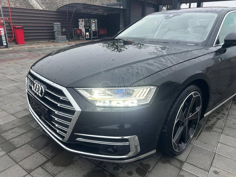 Audi A8 5.0 hibrid long