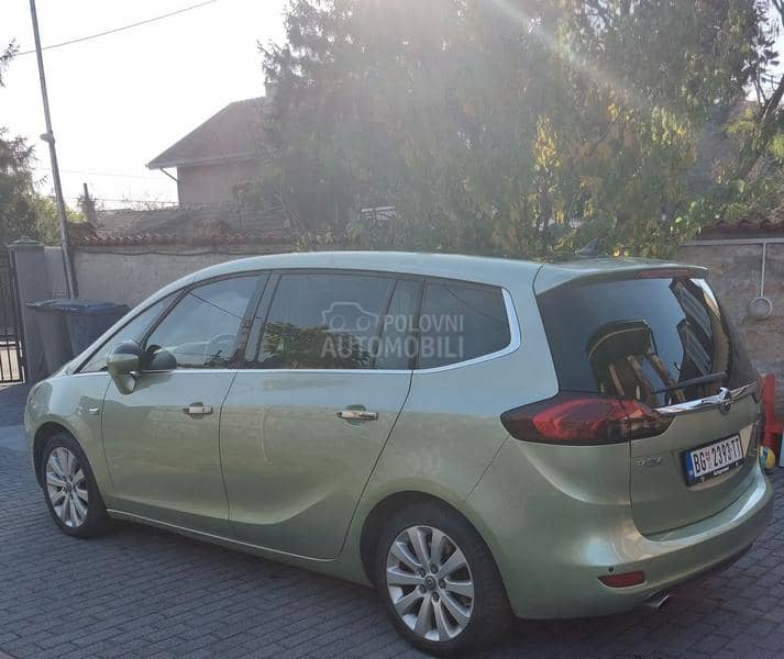 Opel Zafira 