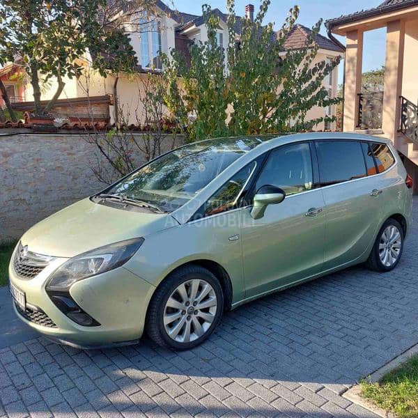 Opel Zafira 