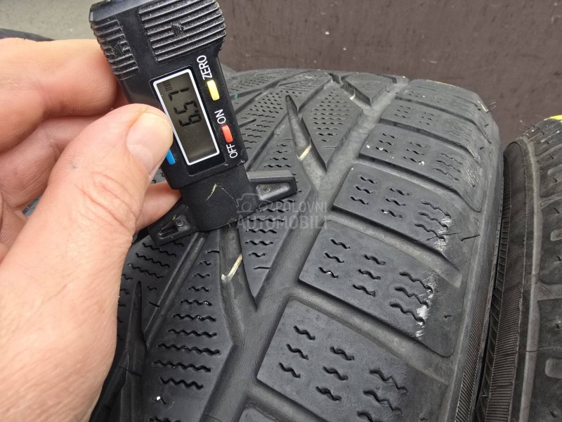 Toyo 225/60 R17 Zimska