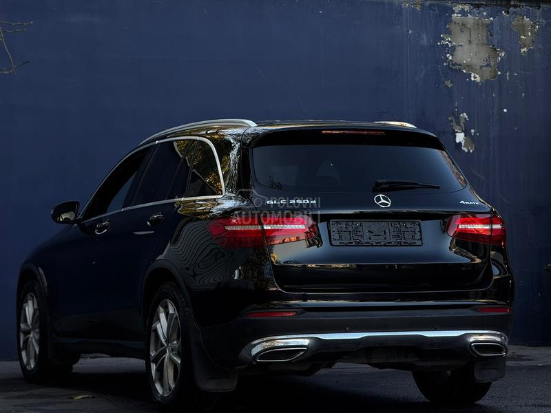 Mercedes Benz GLC 250 4M AMG Line