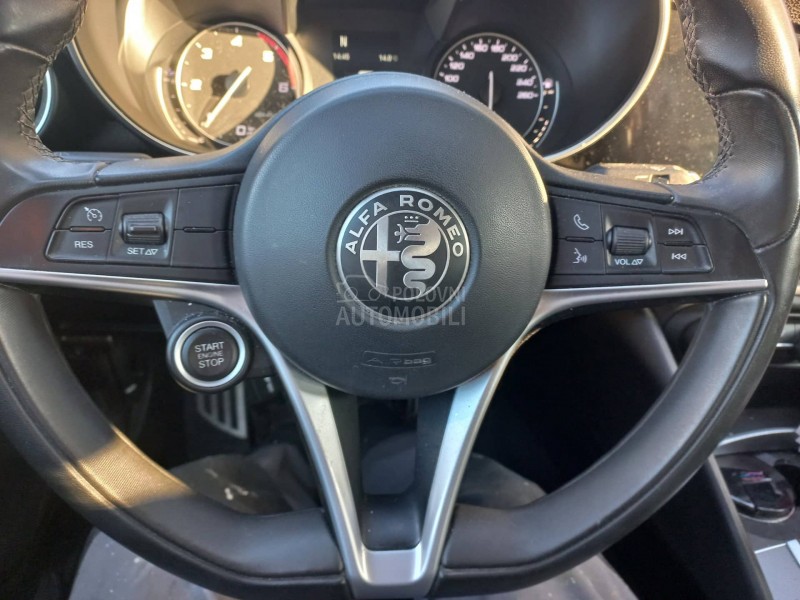 Alfa Romeo Giulia 