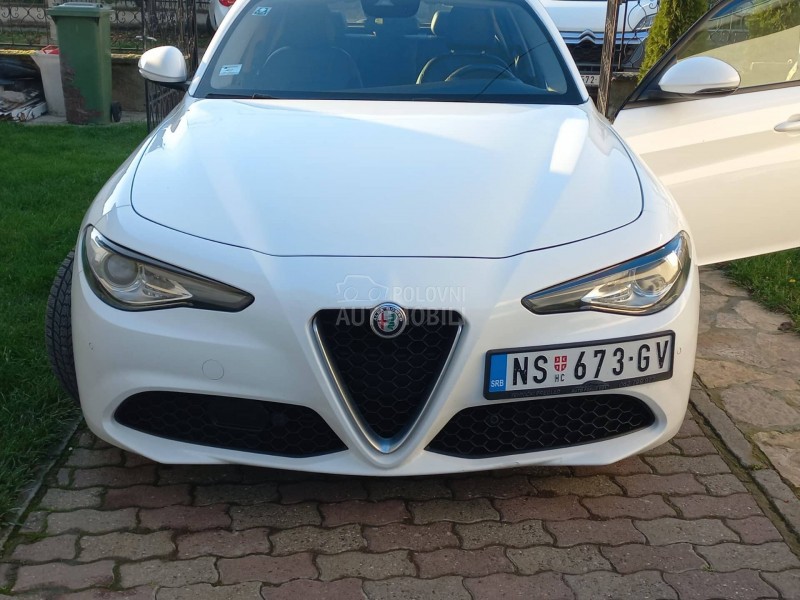 Alfa Romeo Giulia 