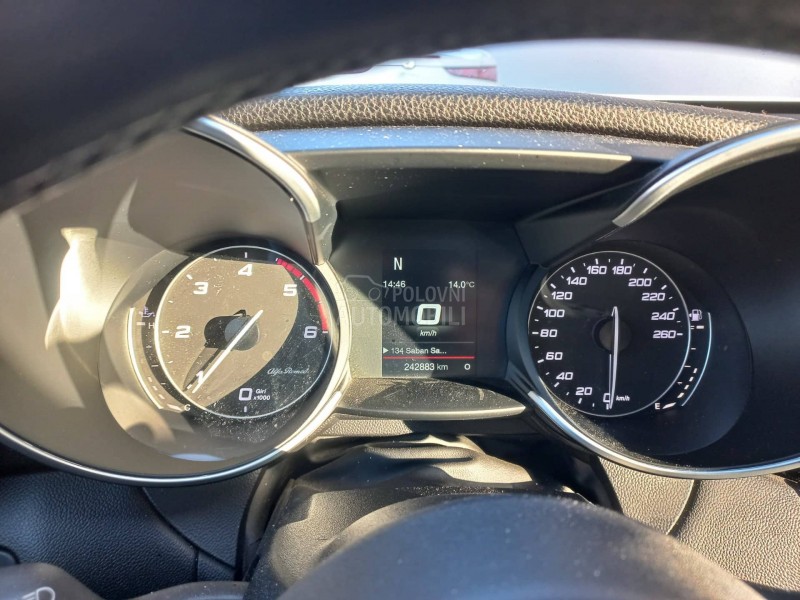 Alfa Romeo Giulia 
