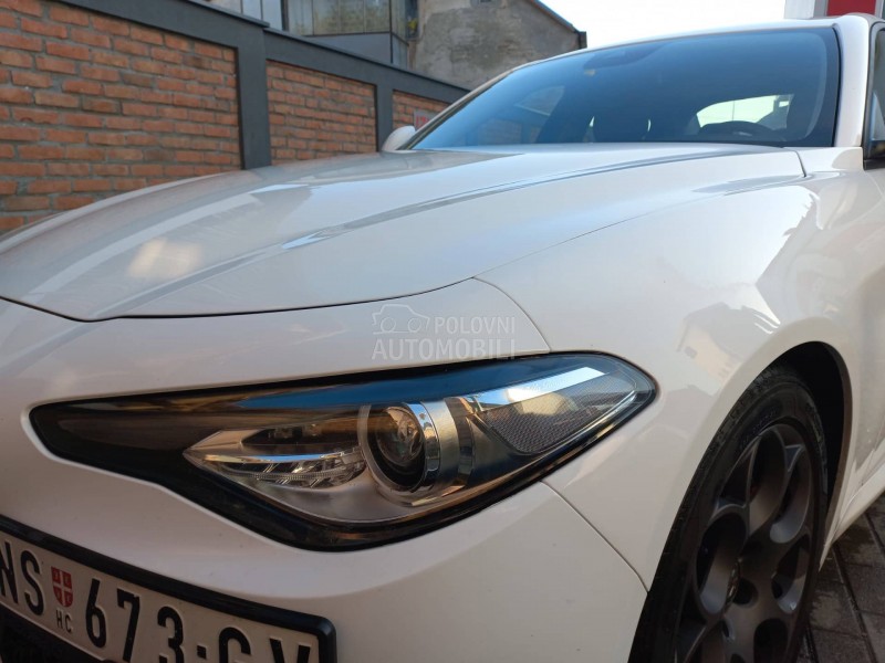 Alfa Romeo Giulia 