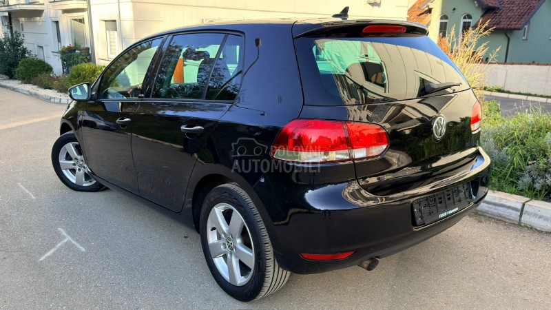 Volkswagen Golf 6 1.6 TDI STYLE