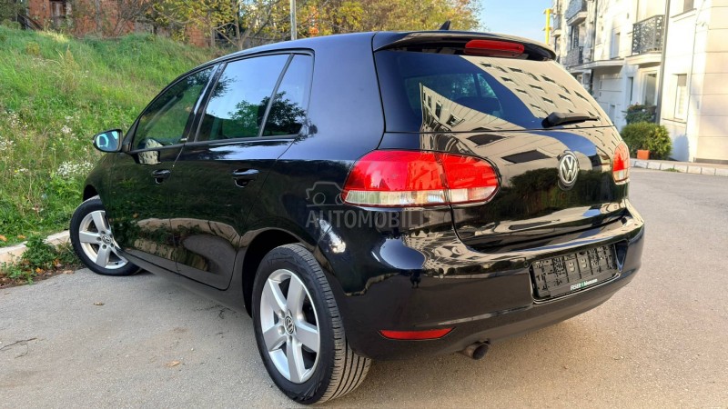 Volkswagen Golf 6 1.6 TDI STYLE