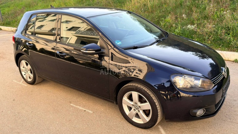 Volkswagen Golf 6 1.6 TDI STYLE