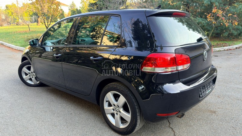 Volkswagen Golf 6 1.6 TDI STYLE