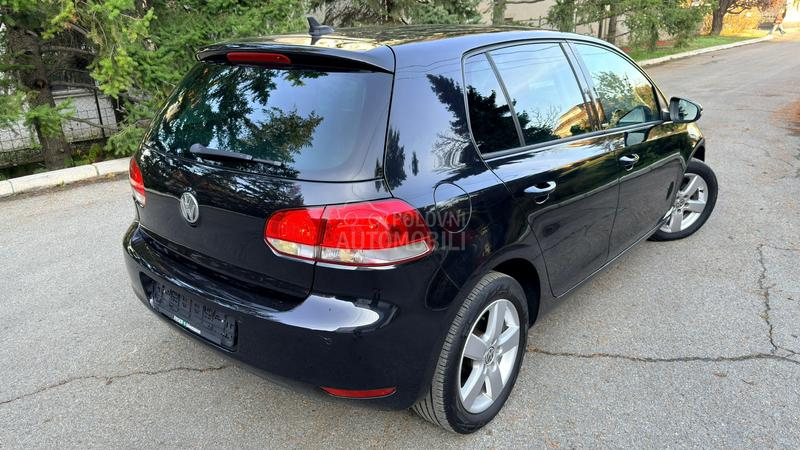 Volkswagen Golf 6 1.6 TDI STYLE