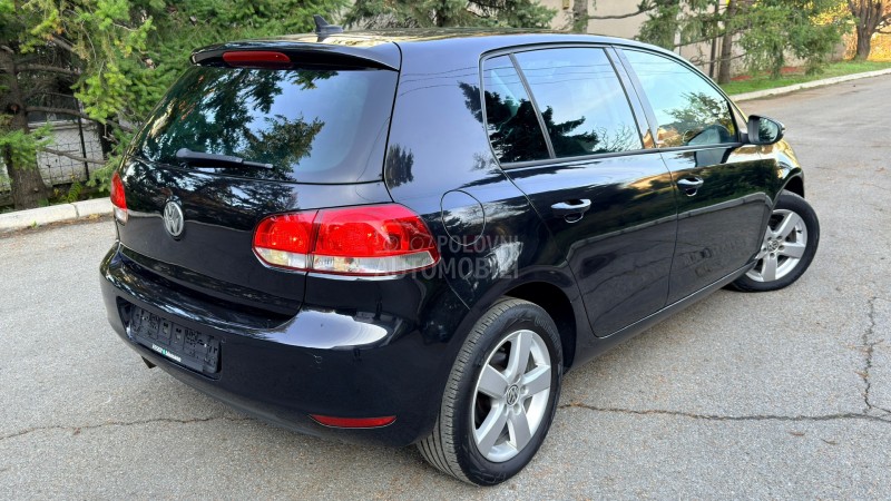 Volkswagen Golf 6 1.6 TDI STYLE