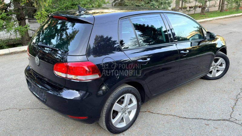 Volkswagen Golf 6 1.6 TDI STYLE