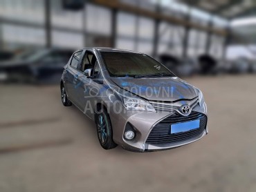 Toyota Yaris 1.3 1NRFE 2015. god. -  kompletan auto u delovima
