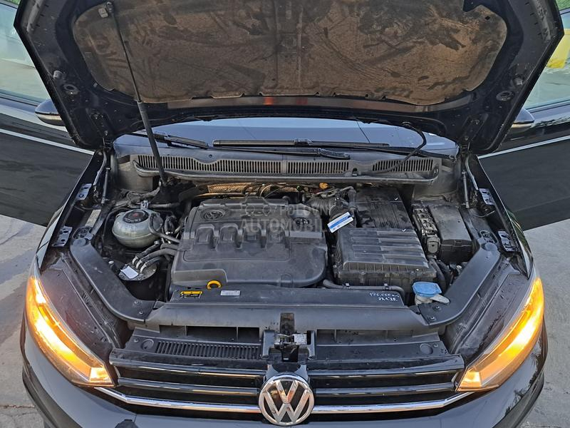Volkswagen Touran 2.0 tdi