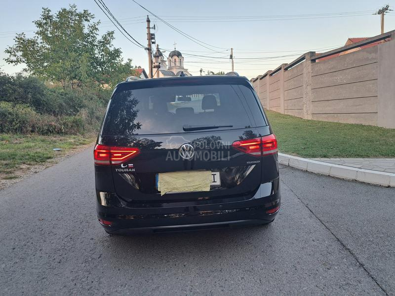 Volkswagen Touran 2.0 tdi