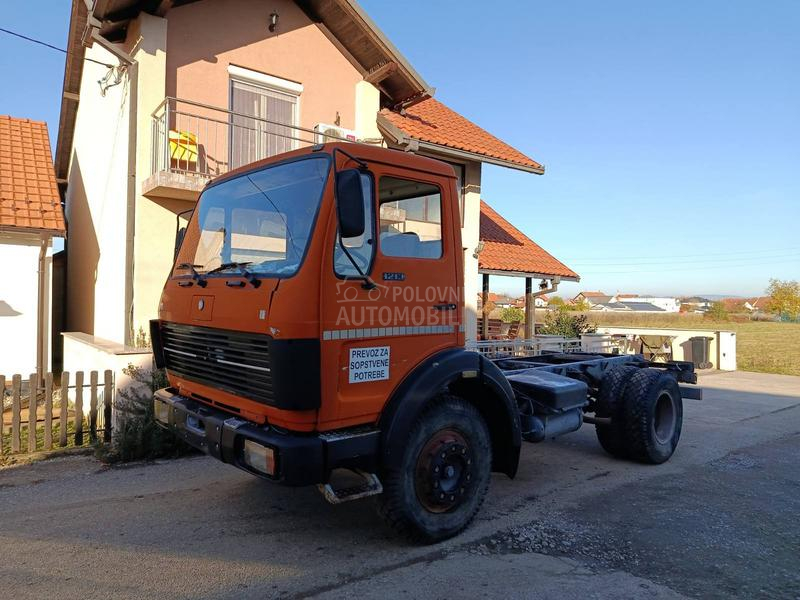 Mercedes Benz 1213 kiper