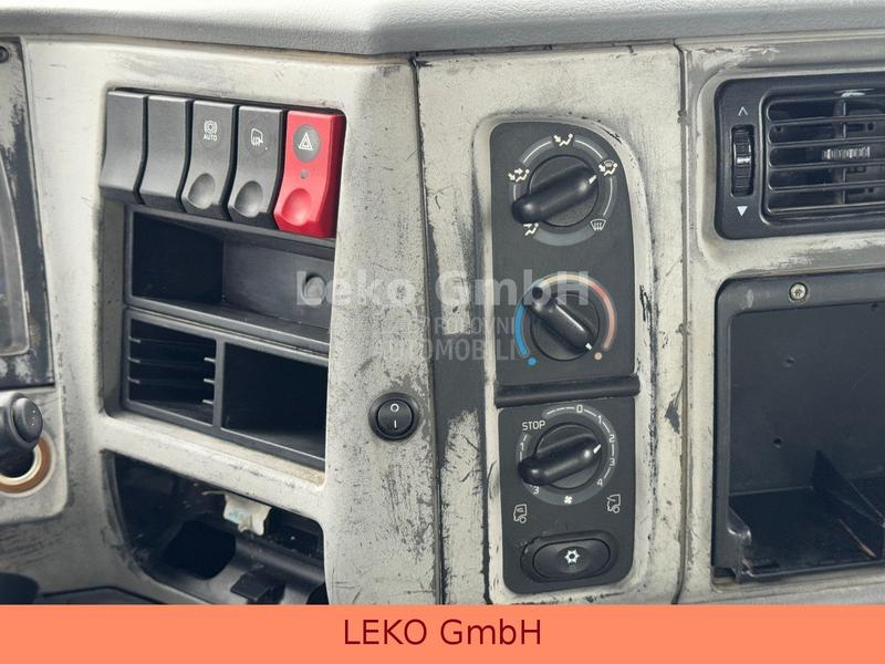 Renault Kerax 380 LEK0563