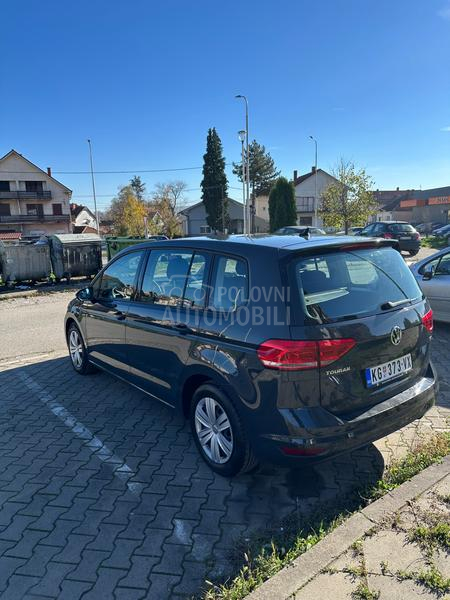 Volkswagen Touran 