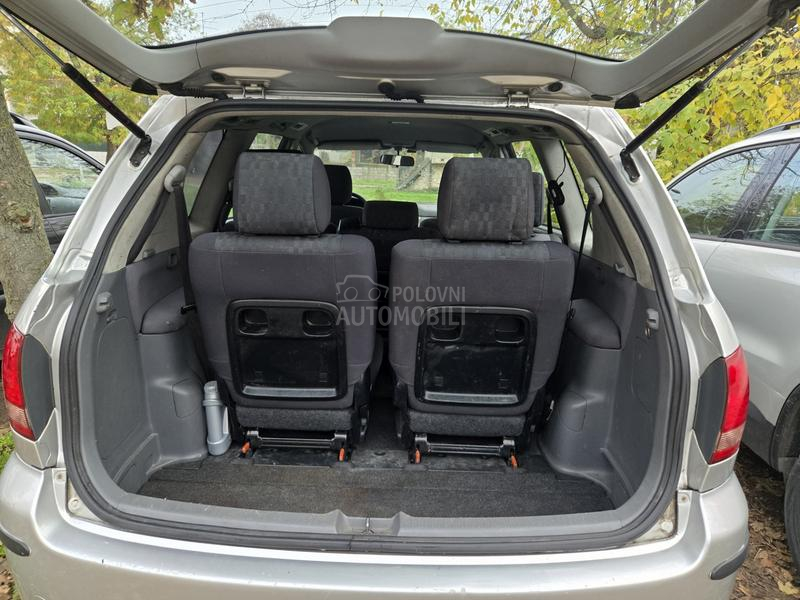 Toyota Avensis Verso 