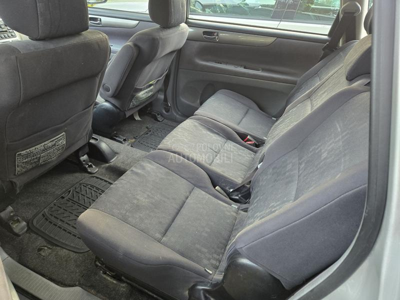 Toyota Avensis Verso 