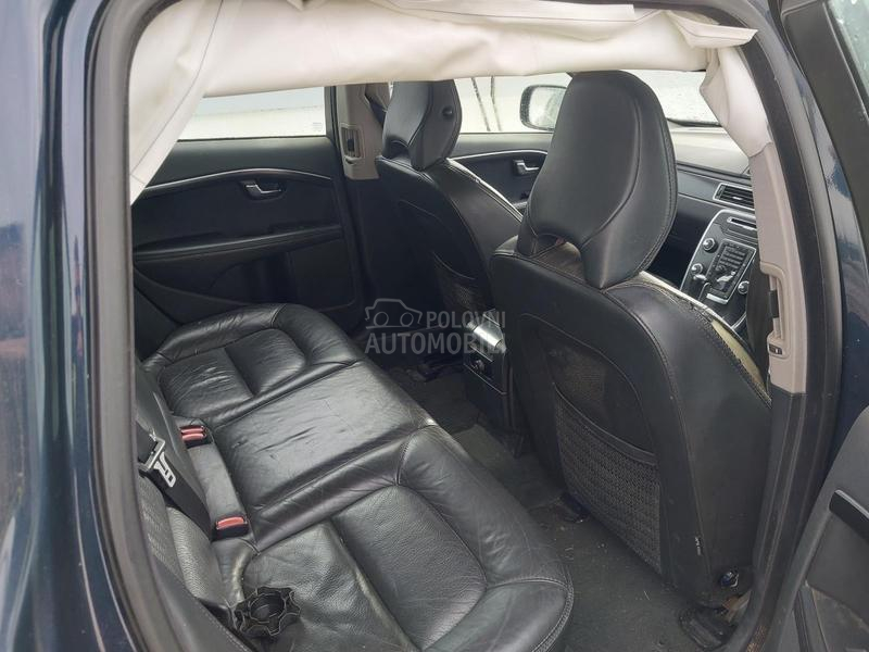 Volvo XC70 D5204T3 2012. god. -  kompletan auto u delovima